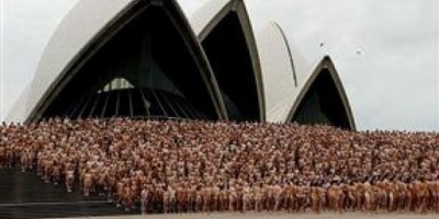 Más de 5000 australianos posaron desnudos frente al teatro de la Opera de Sidney