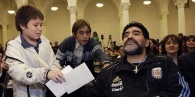 Mundial: A Maradona no le tiembla el pulso para definir plantel
