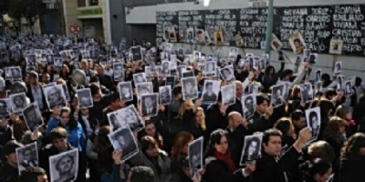 Con Baltasar Garzón y Kirchner, recuerdan atentado a la AMIA