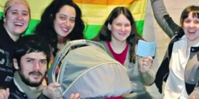 Matrimonio gay: Vicente, el primer bebé de dos madres